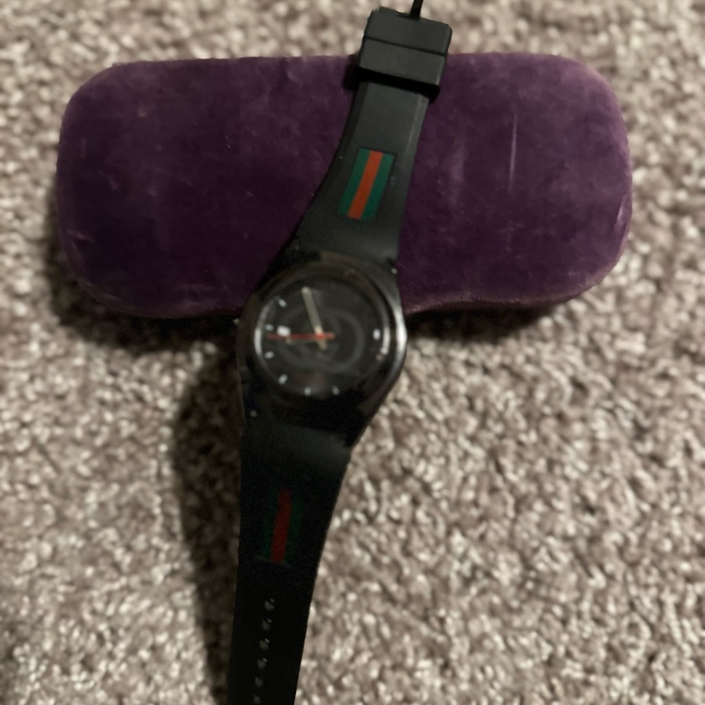 Men’s Gucci Sport Watch - Picture 2 of 4